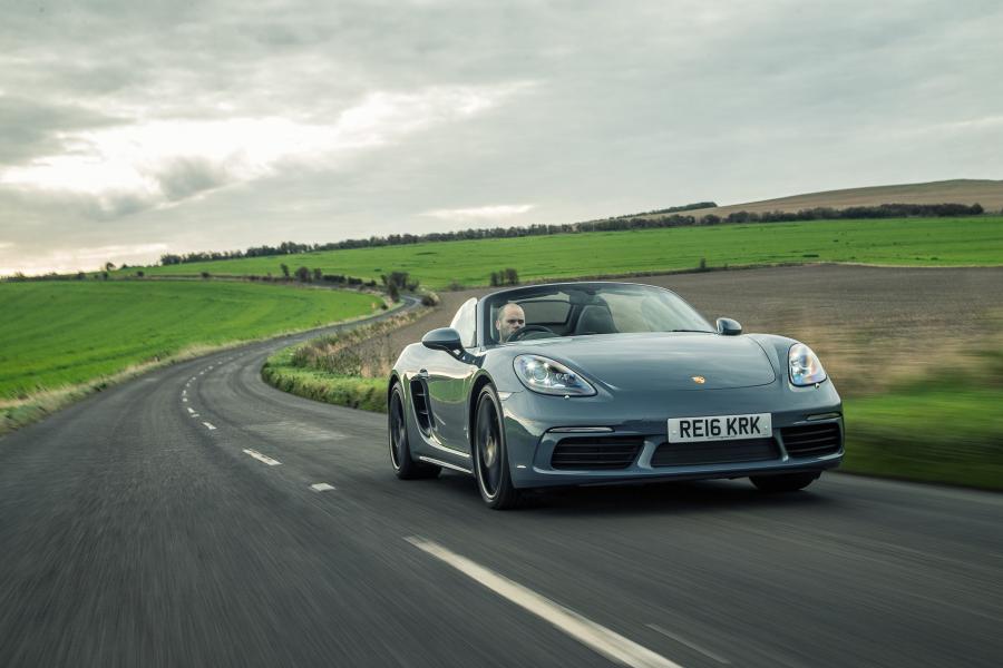  Porsche 718 Boxster 2016 года  (UK) (фото 3 из 30)